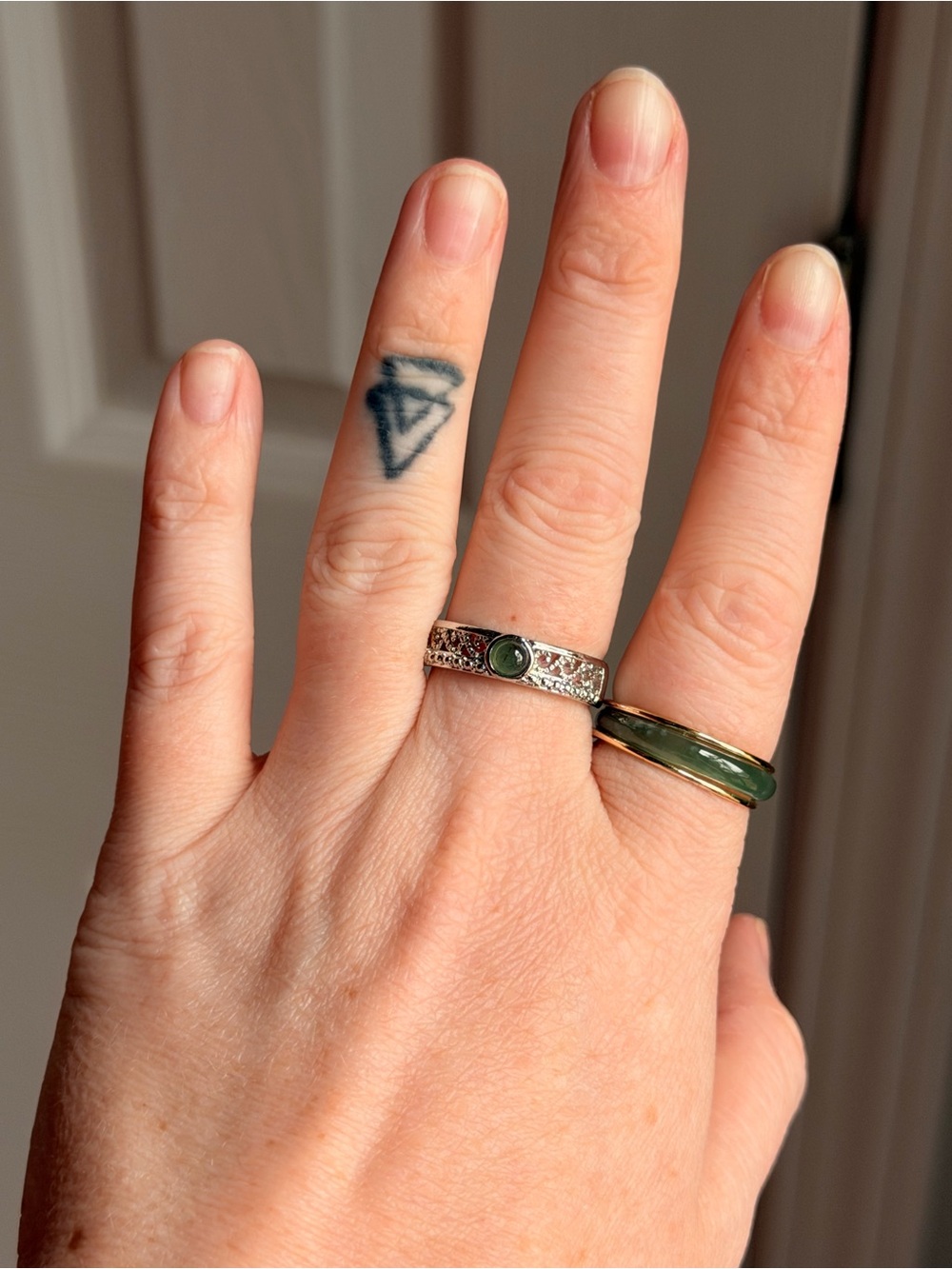 Silver Plated Green Gemstone Band Ring - adjustable size
